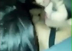 Video de Litzy besando a otra mujer en Automovil